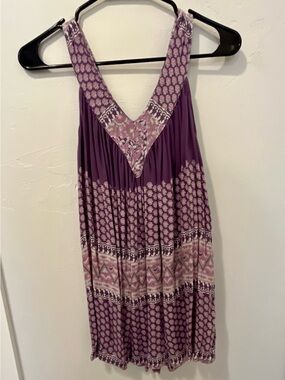 Sleeveless Purple Printed V-Neck Tunic